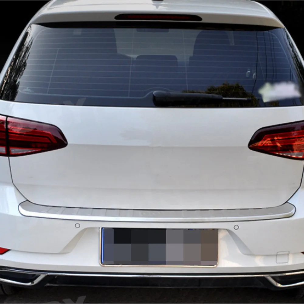 2 PCS Rear Bumper Lip Exhaust End Pipe Tips Trim Sticker Strips For VW Golf 7 VII 75 MK7.5 2017-2019 Tail-throat Trim Cover