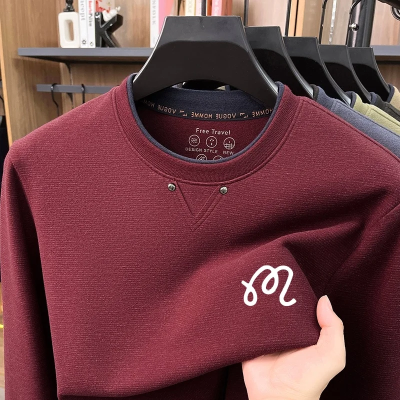 Luxuriöses, hochwertiges Herren-T-Shirt mit Original-Print, O-Ausschnitt, warm, einfarbig, langärmelig, Pullover-Oberteil, lässige Herrenbekleidung für den Herbst. – Detail 4