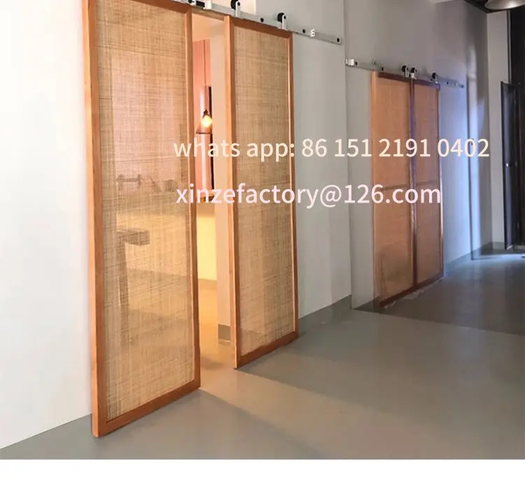 باب منزلق قابل للطي وقابل للتخصيص من الخشب الصلب غير مرئي