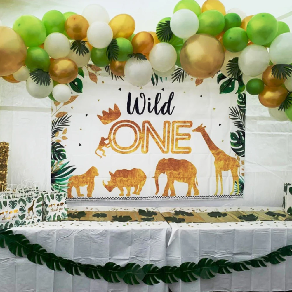 Mocsicka ป่าสัตว์วันเกิดทอง Safari สัตว์มงกุฎป่าพื้นหลัง Boy First Birthday Party Decor แบนเนอร์