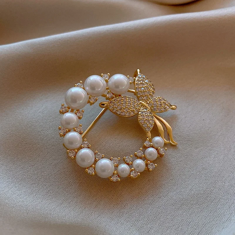 Pearl Butterfly Brooch High-end Small Fragrance Exquisite Luxurious Elegant Temperament Flow Exquisite Brooch