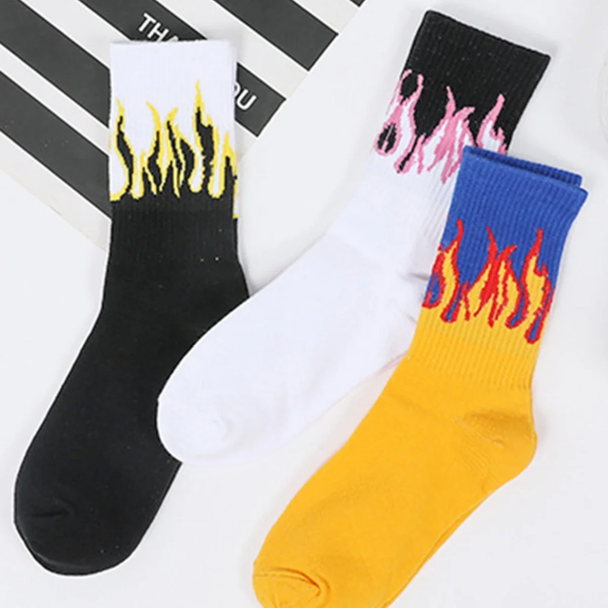 

3pairs of Spring Trend Personality Retro Flame Street Hip-hop Europe and Men and Women Couples in Socks