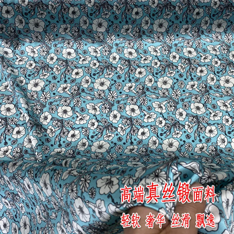 Tessuto Cheongsam per camicia con gonna stampata a fiori e piante in raso elasticizzato di seta da 19 momme