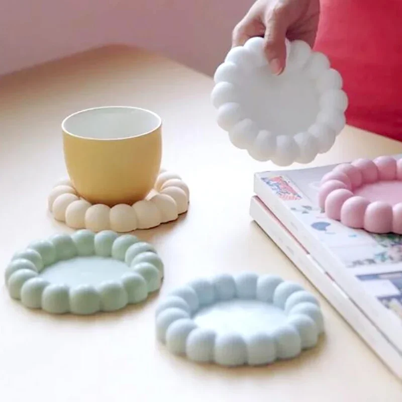 

Bubble Lace Cup Pad Silicone Molds DIY Cement Nordic Plaster Coaster Round Tray Pottery Mould Home Decor Handicrafts Gift Plates