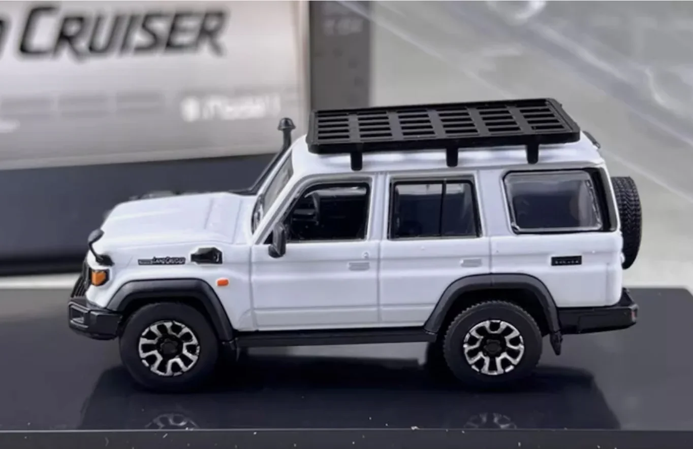 Model 1 1:64  Prado LC250/ Land Cruiser LC70 off-road alloy car model