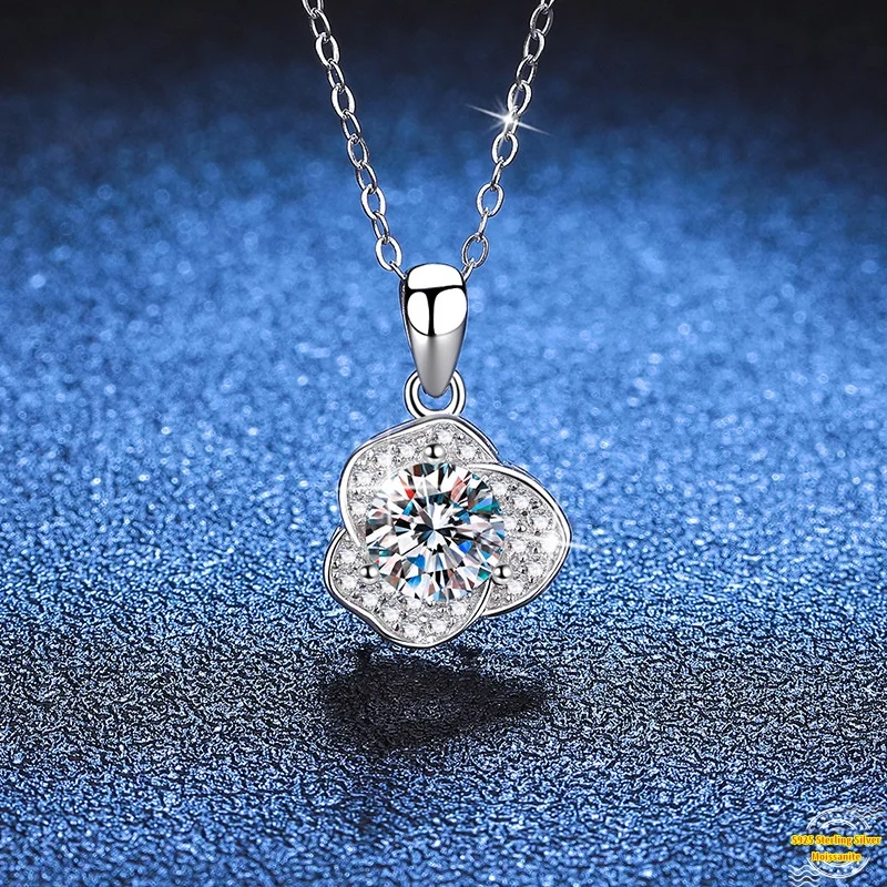 

1.0ct Moissanite S925 Silver Necklet Pendant for Women Plated Platinum Rose Camellia Charm Necklace Fashion Jewelry Wholesale