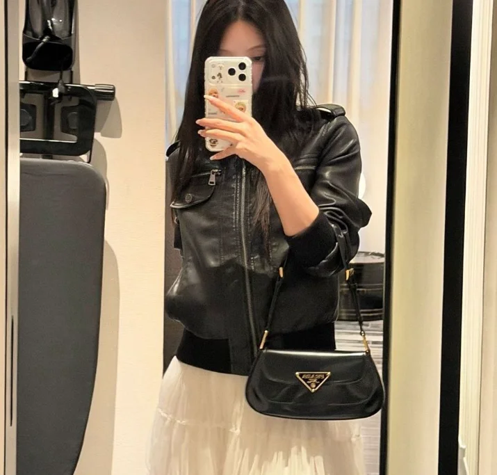 Street Motorcycle Style Cool Leather Jacket with Cinched Waist  Lapel Splicing Zipper Jacket for Women Spring Autumn Thin