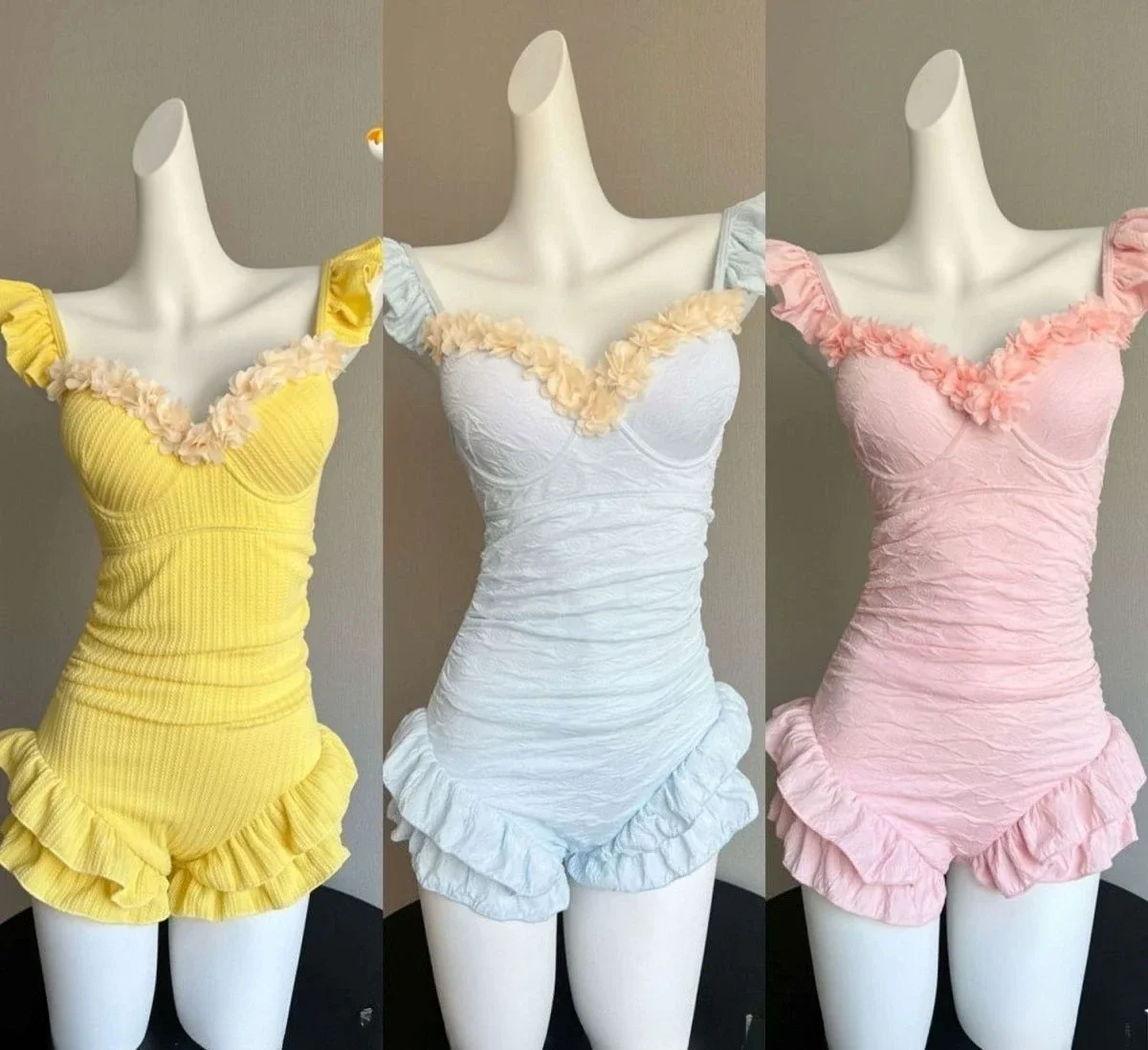 

Новый слитный купальник 2026 года для женщин: облегающий, с открытой спиной, на бретельках, в японском стиле, для коррекции фигуры