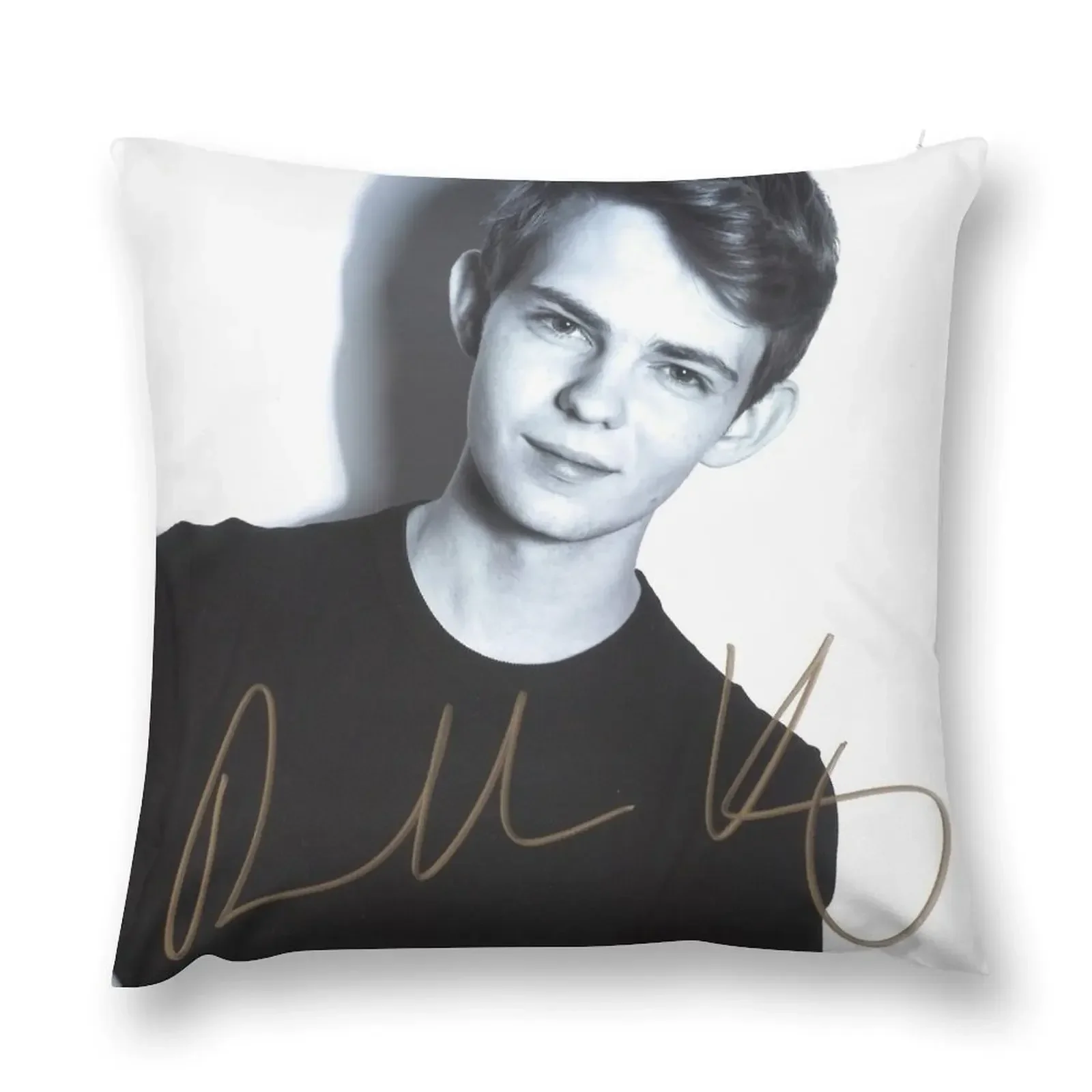 

Robbie Kay autograph Throw Pillow pillow cover luxury New year pillow