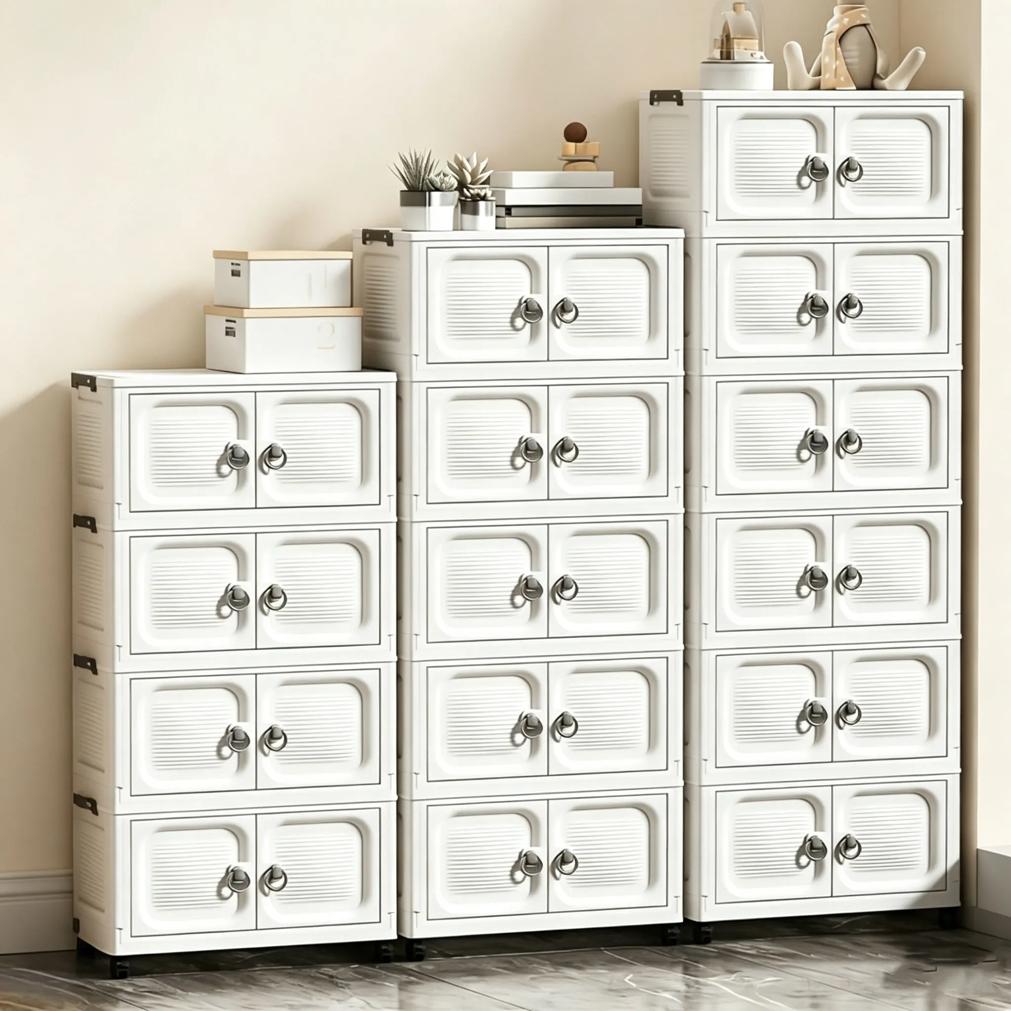 Armario de almacenamiento plegable multicapa de color blanco con puertas dobles y ruedas universales, armario de almacenamiento multifuncional, apilable y combinable, contiene varios artículos, estante de almacenamient