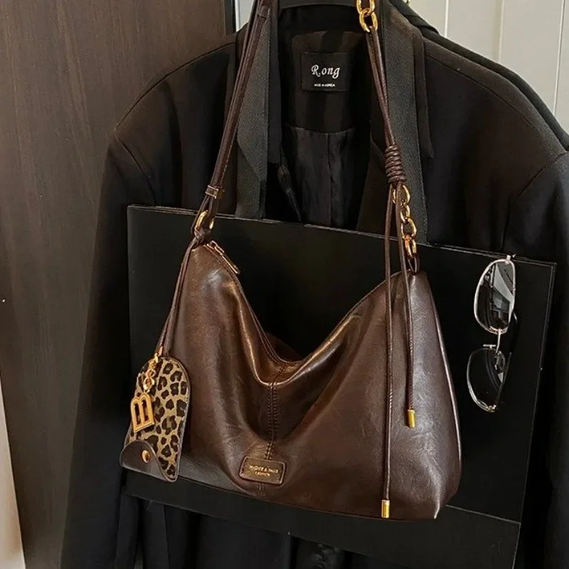 

Fashionable Textured Leather Designer Diaper Bag Women Luxury Tote Large Capacity Elegant Crossbody Bag Stylish Vintage
