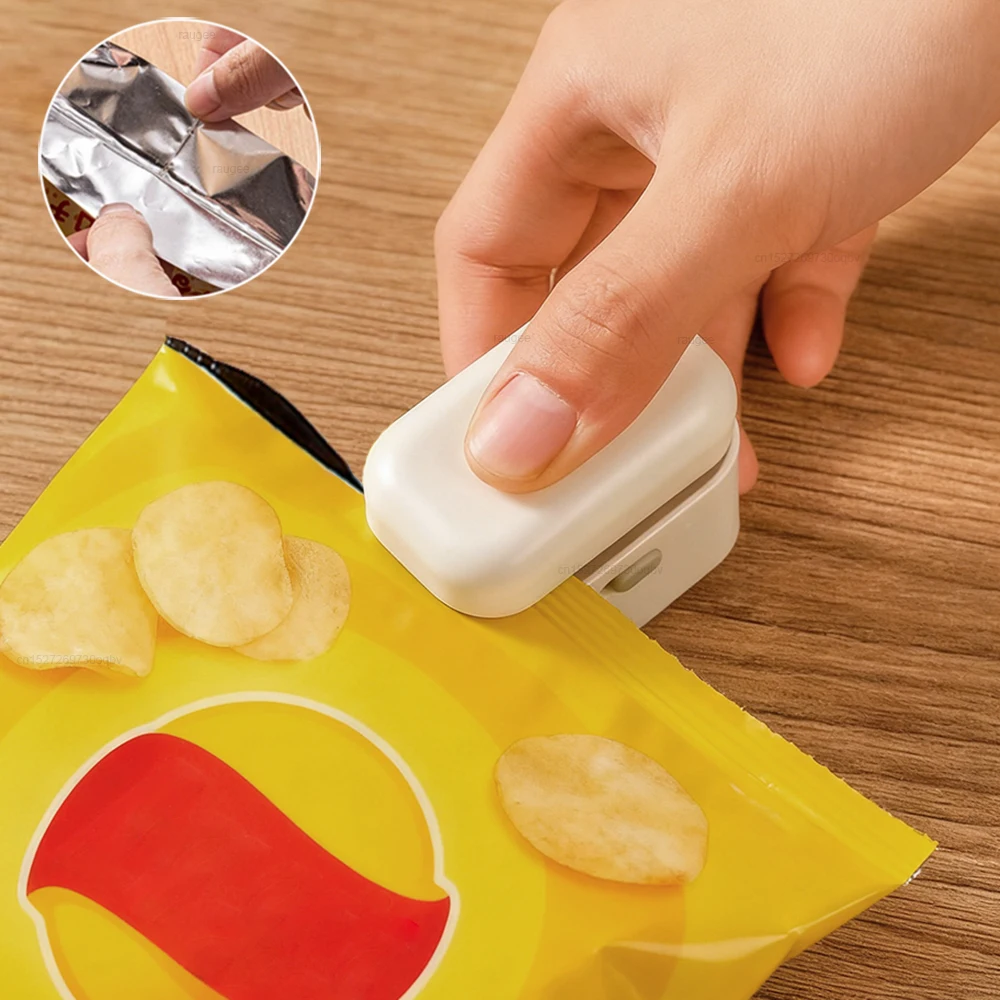 

Plastic Bags Sealer Portable Mini Bag Sealer Handheld Plastic Bag Sealing Machine USB Rechargeable Food Packaging Thermal Sealer