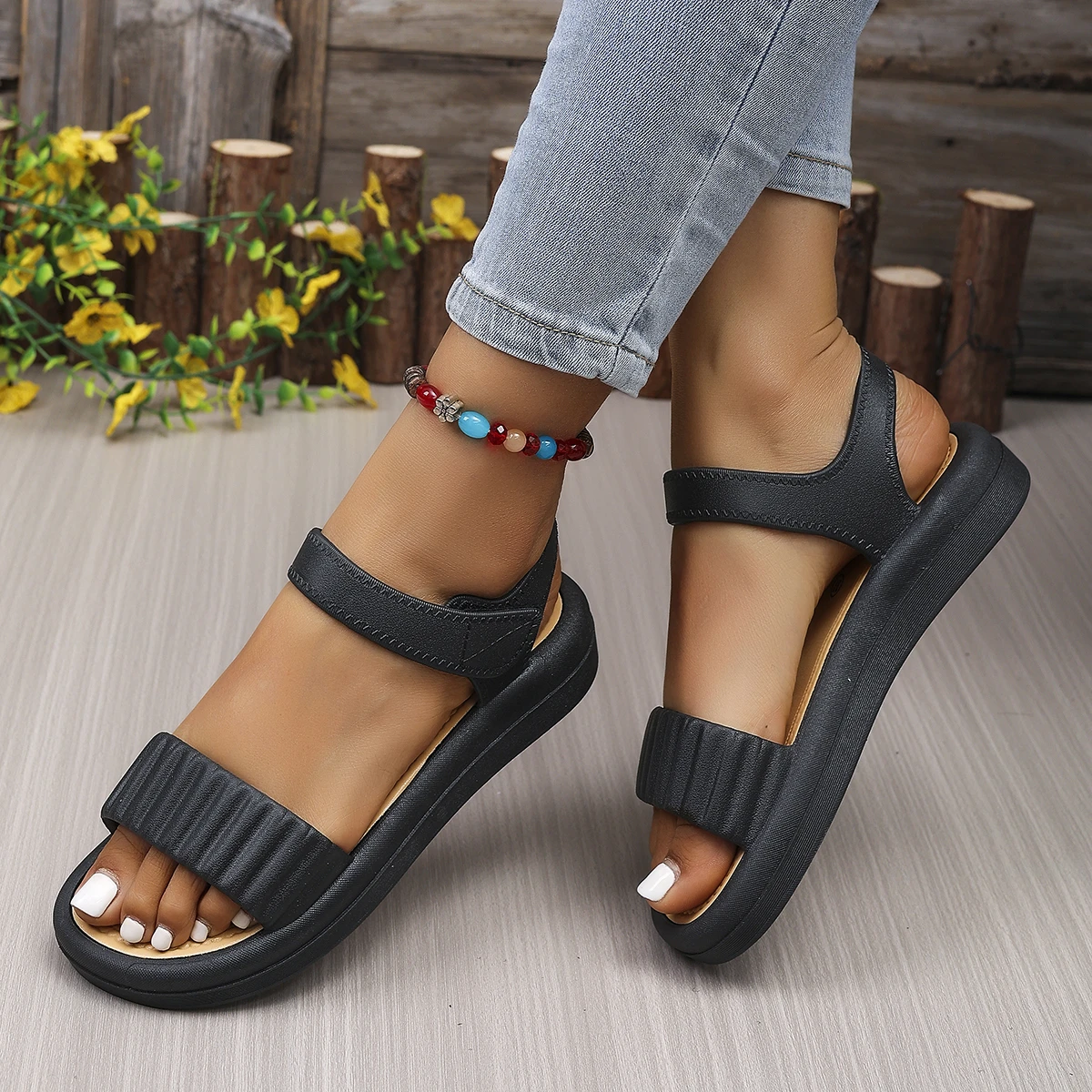รองเท้าแตะส้นตึกสีขาวสำหรับผู้ - Velcro Strap Sandal บทวิจารณ์และราคา