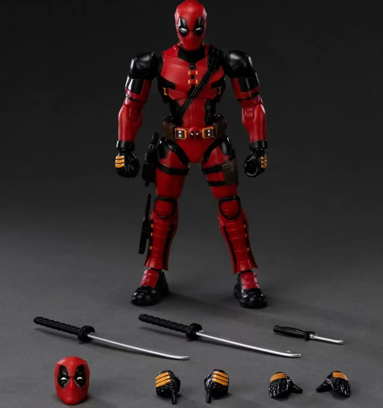 Novo quente além de deadpool ação anime figuras modelo portátil coleção na moda jogar ornamento conjunta removível substituição rosto brinquedo