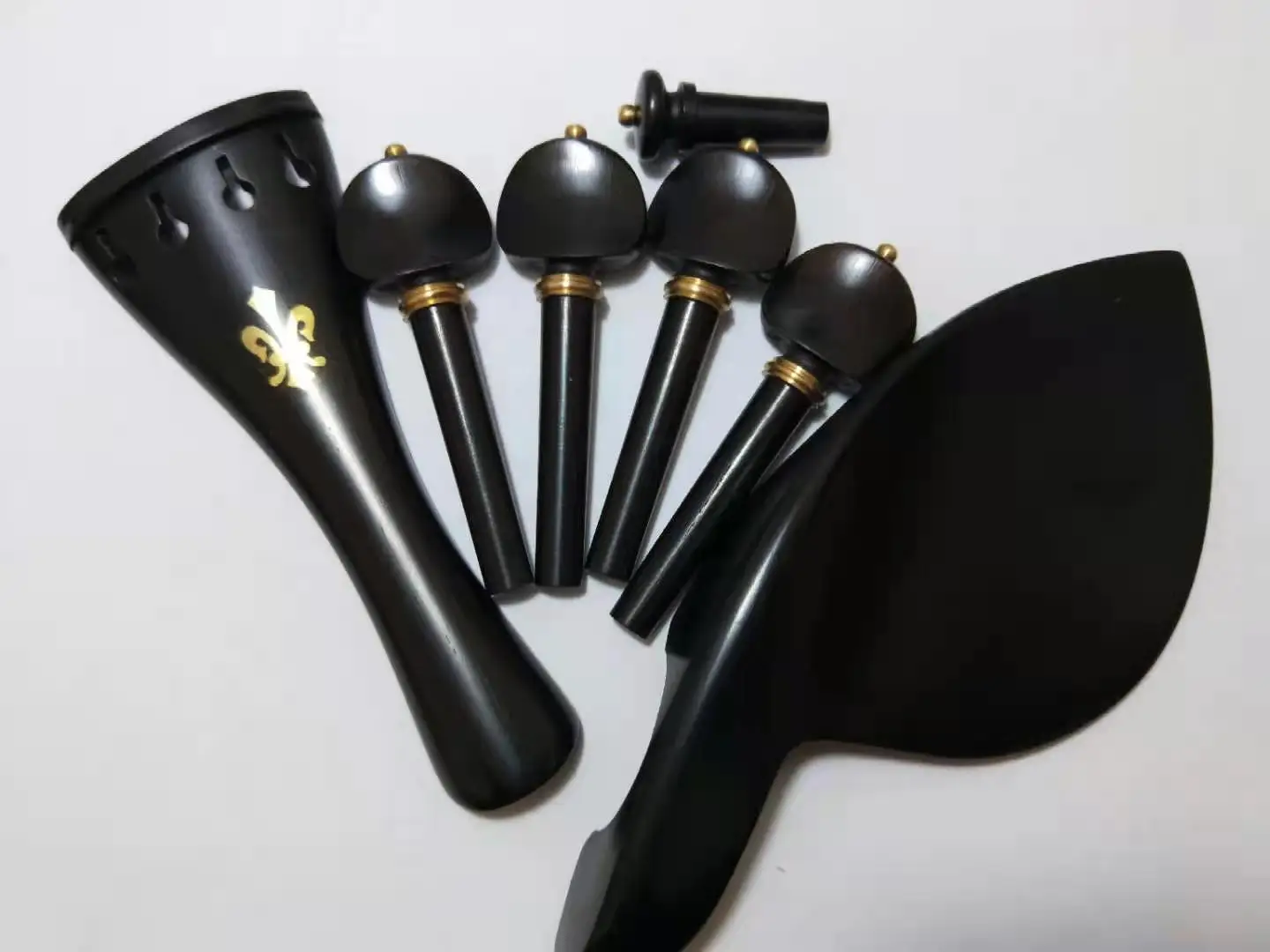 

1 Set Violin Parts Including The Tail Piece Pegs Chin Rest and End Pin All 4/4