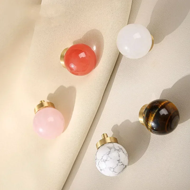 New Creative Knob Crystal Handle Light Luxury Brass Handle Clothing Cabinet Door Shoe Cabinet Drawer Brass Crystal Ball Handle
