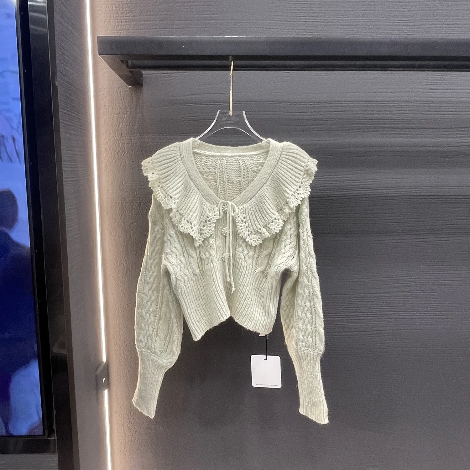 

MaSande Spring 2024 Ele Lady Knot Diamond Button ort Lace Needle Women's Knitted Sweater Commute Sle L...