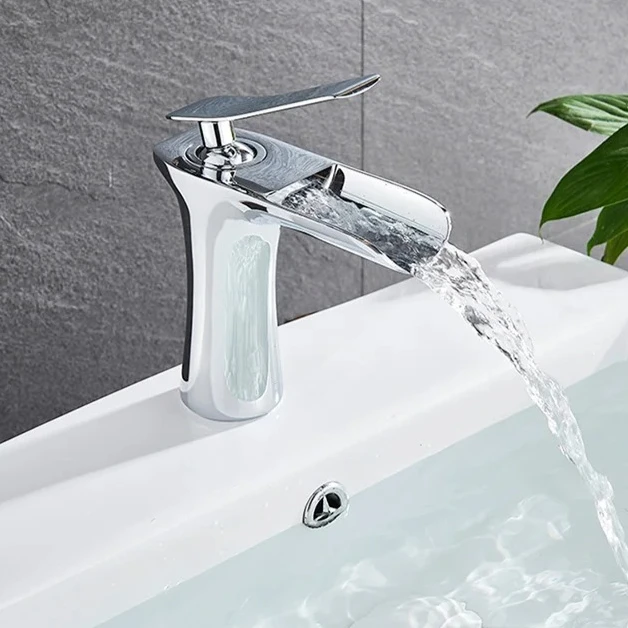 

Настольный хромированный смеситель для раковины высокого стиля, водопадный разбрызгиватель, резервуар для горячей и холодной воды, смеситель для умывальника