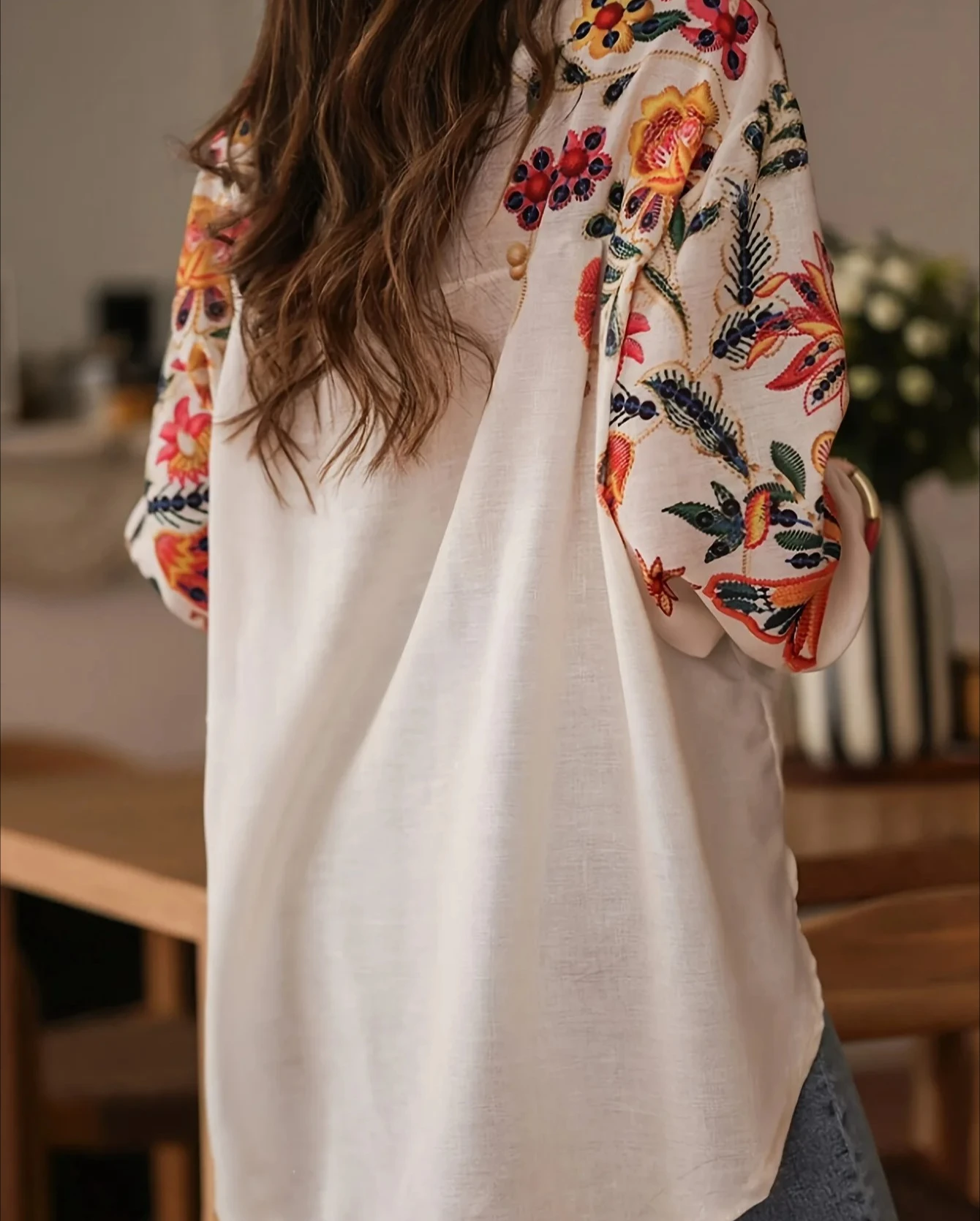 เสื้อเชิ้ตพิมพ์ลายดิจิทัลแขนยาวทรงหลวมสำหรับผู้หญิง ฤดูใบไม้ร่วงและฤดูหนาวใหม่