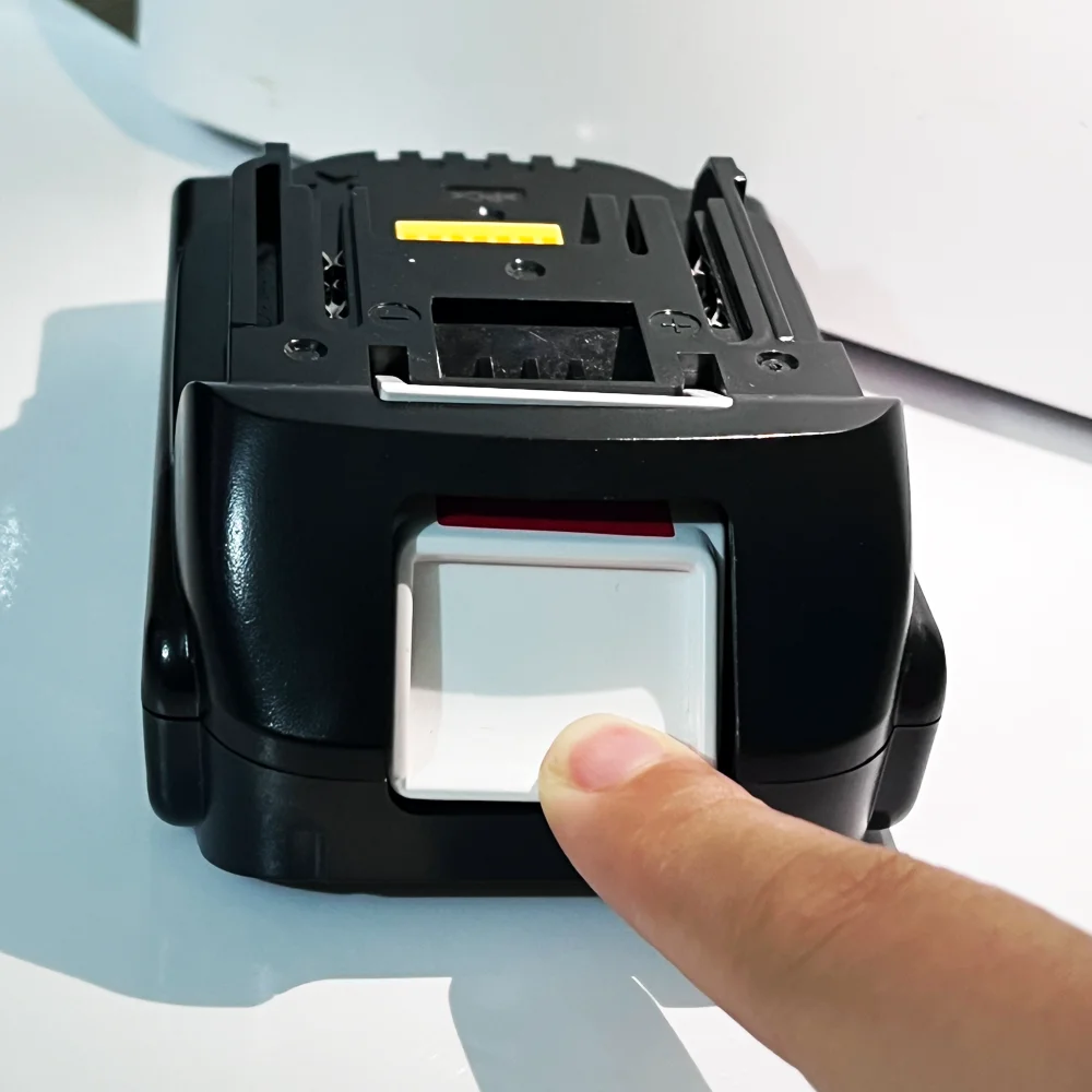

LED Indicator 3Ah 18V Li-ion Battery Pack For Makita BL1830B BL1850 BL1840 BL1815