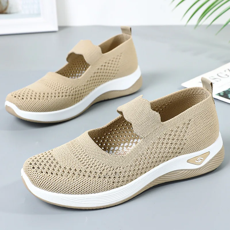 

2025 Fashion Women's Breathable Mesh Casual Shoes Summer Lightweight Walking Soft Sole Non Slip Comfort Large Size Women's Shoes