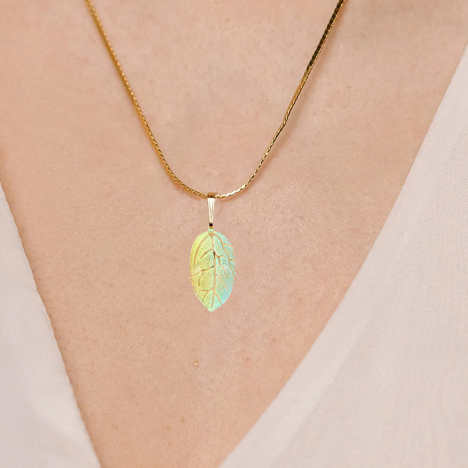 

20pcs Acrylic Leaf Charm Green Pendant DIY Accessories for Jewelry Making Crafts Retro Pendants Bracelet Necklace