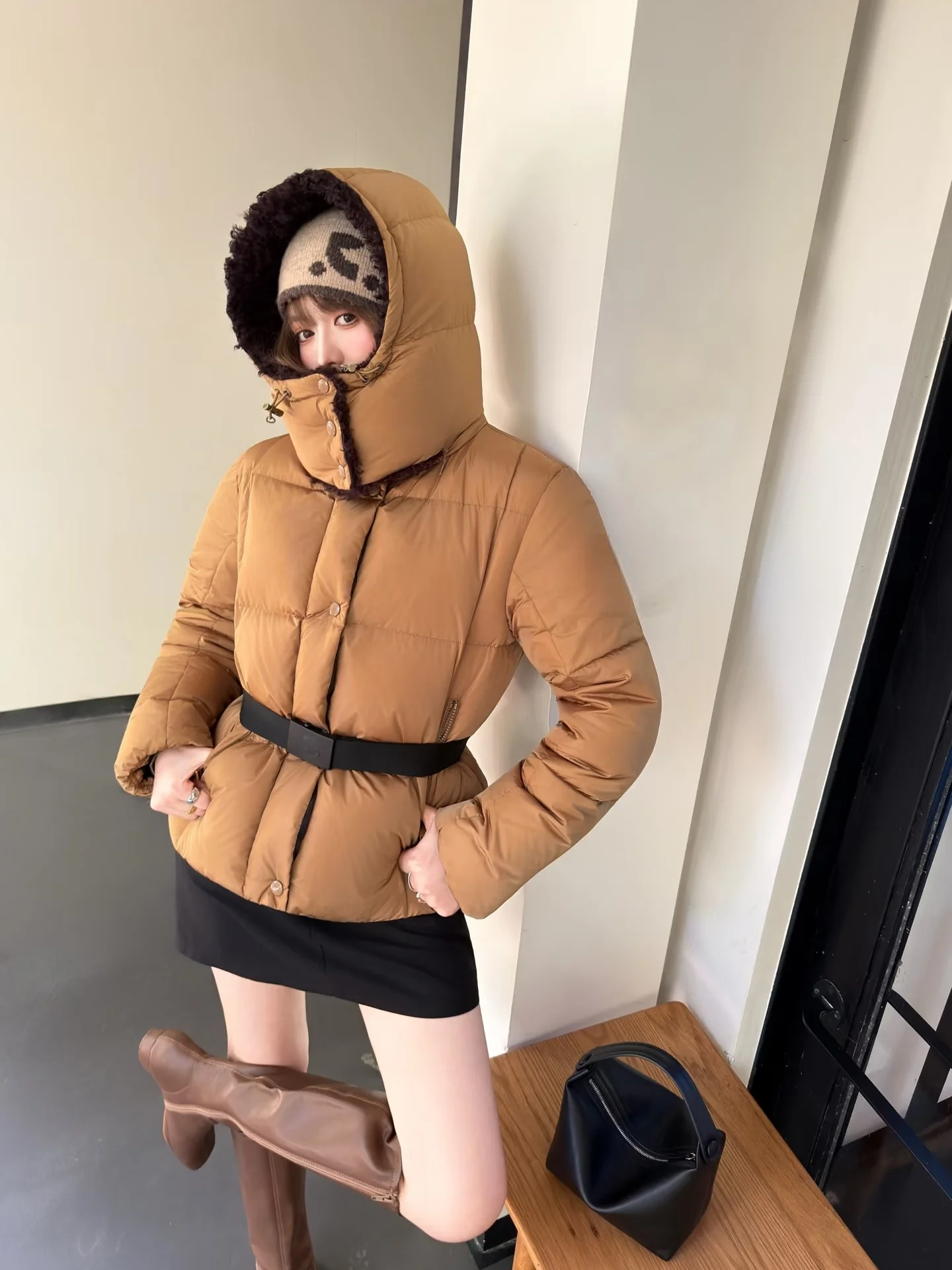 

Thickened Short Quilted Jacket Women's Belted Waist Ultra Large Fur Collar down Proof Windproof Warm Straight Cut Kaki Color