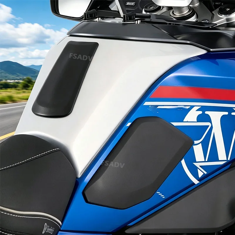 Motorcycle Anti-slip Tank Pads Fuel Gas Knee Grip Traction Pads Protection Sticker For BMW R1300RT R 1300RT R 1300 RT 2025 2026