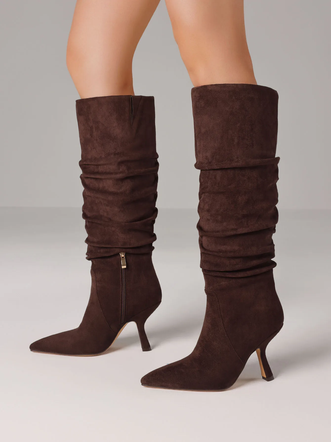 المرأة مترهل حذاء برقبة للركبة أشار تو خنجر عالية الكعب التجاعيد مطوي الجانب سستة سحب على فستان الحفلات مثير الخريف الأحذية