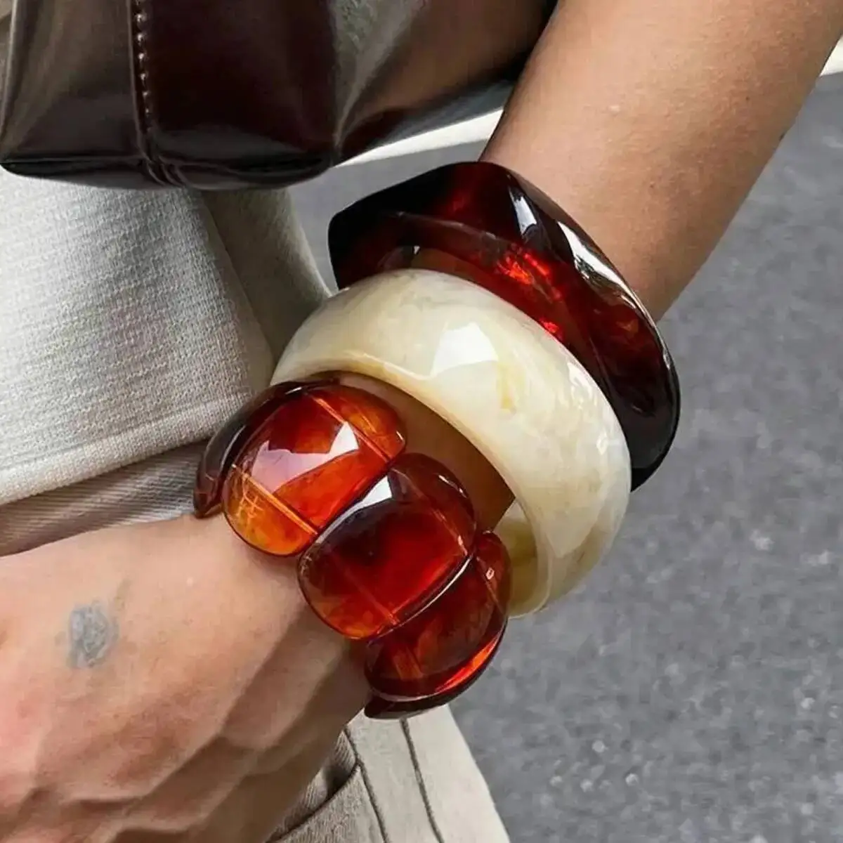 

SHIXIN 3 Styles Vintage Brown Resin Acrylic Wide Bracelet for Women Punk Irregular Geometry Chunky Bangle Bracelet Party Jewelry
