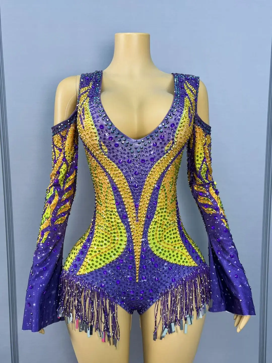 Jinju Tuta da donna con frange di strass colorati lucidi Sexy scollo a V al largo della spalla Costume da spettacolo teatrale per ballerino da bar da discoteca