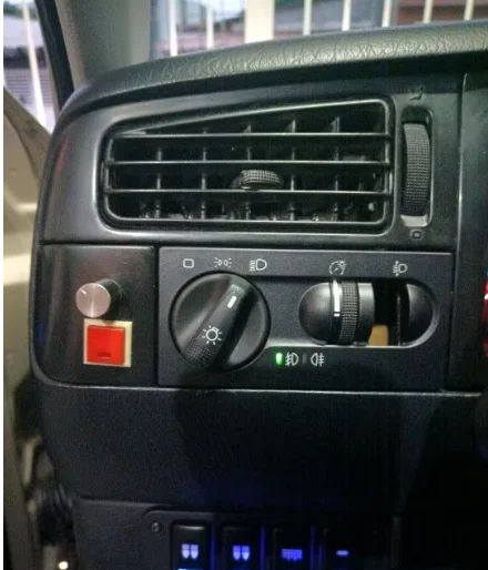 

Euro Head Light Switch For VW Golf Jetta MK3 GTI GLI 2.0 VR6 TDI