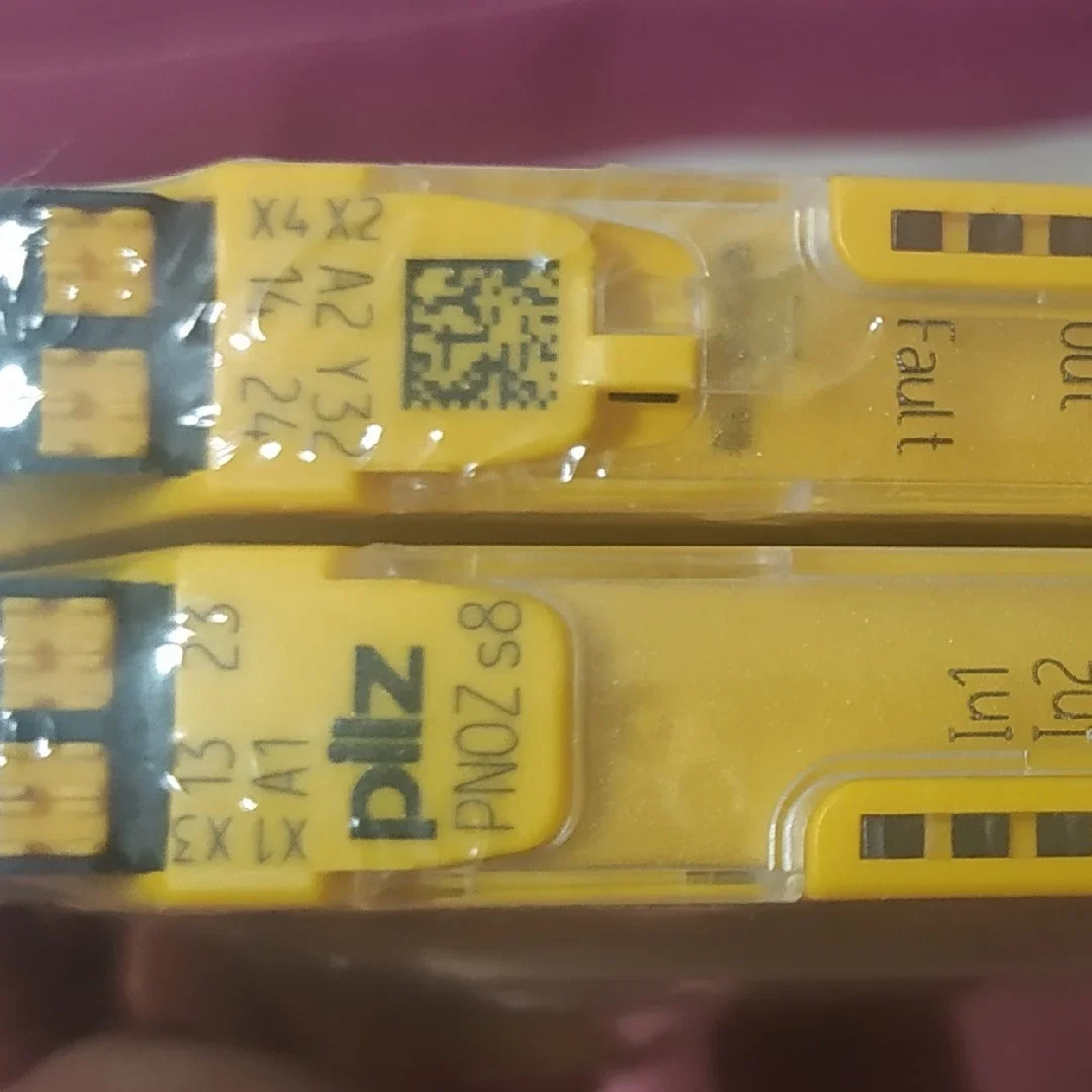 PNOZ S8 Serial Number 750108 751108 Brand New Original Genuine Pilz Safety Relay Genuine