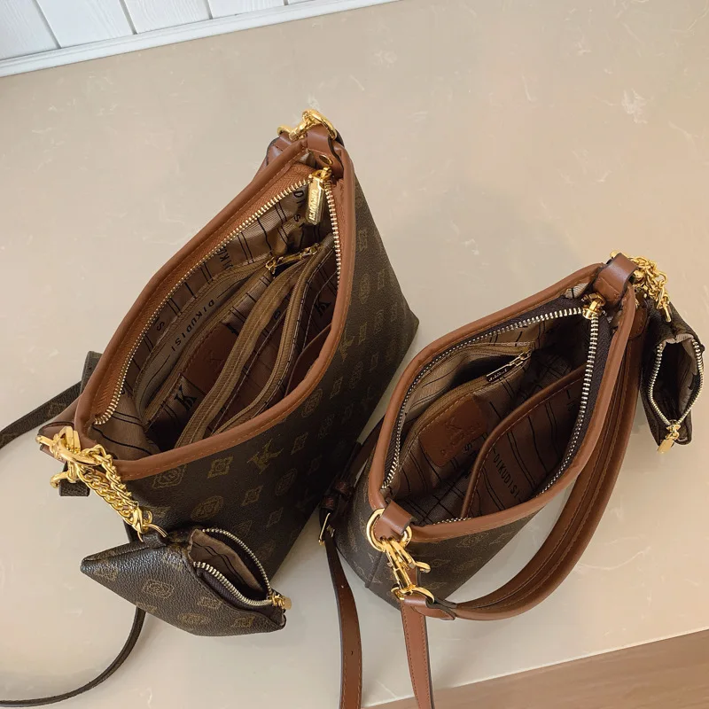 حقيبة يد واسعة لعام 2025، محفظة كتف لوكس للنساء، حقيبة سفر بسيطة، حقيبة كلاسيكية ليلاً ونهارًا، حقيبة مطار عصرية ​