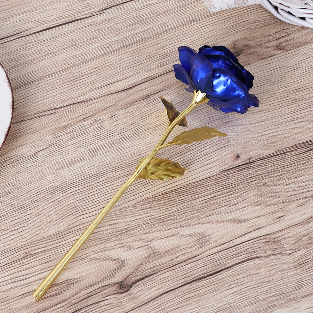 

Artificial Roses Gift for Her Gold Stem Foil Mugs Women 24K Unique Bouquet Rose Stand