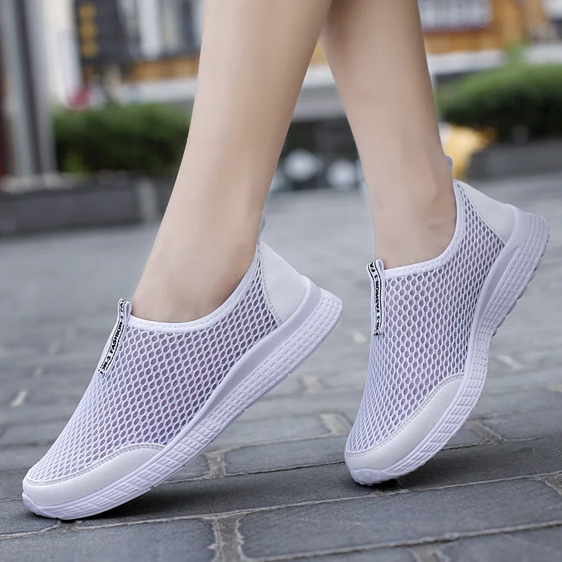 Male Sneakers Couple Lightweight Women Mesh Breathable Casual Sneakers Outdoor Sports Unisex 2023 Plus Size Fashion Running Shoe