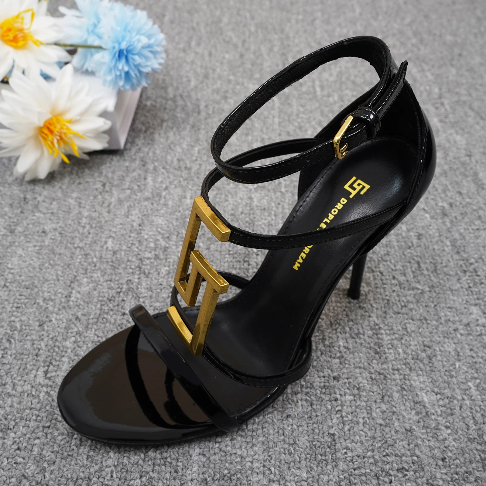 

Summer new high-quality solid color sandals sexy open toe party high heels luxurious leather outdoor women's shoes 2024