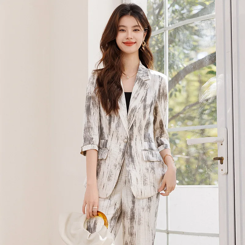 Elegant women's suit set for spring and autumn, new casual style with a sophisticated and powerful vibe, slim fit, versatile pro