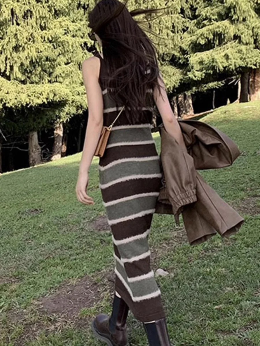 แจ็คเก็ตหนังสไตล์ฮ่องกงย้อนยุคสำหรับผู้หญิง สีน้ำตาล สวยเท่ห์ เซ็กซี่ ให้ความรู้สึกหรูหรา  ทำจากหนัง PU สไตล์อเมริกัน