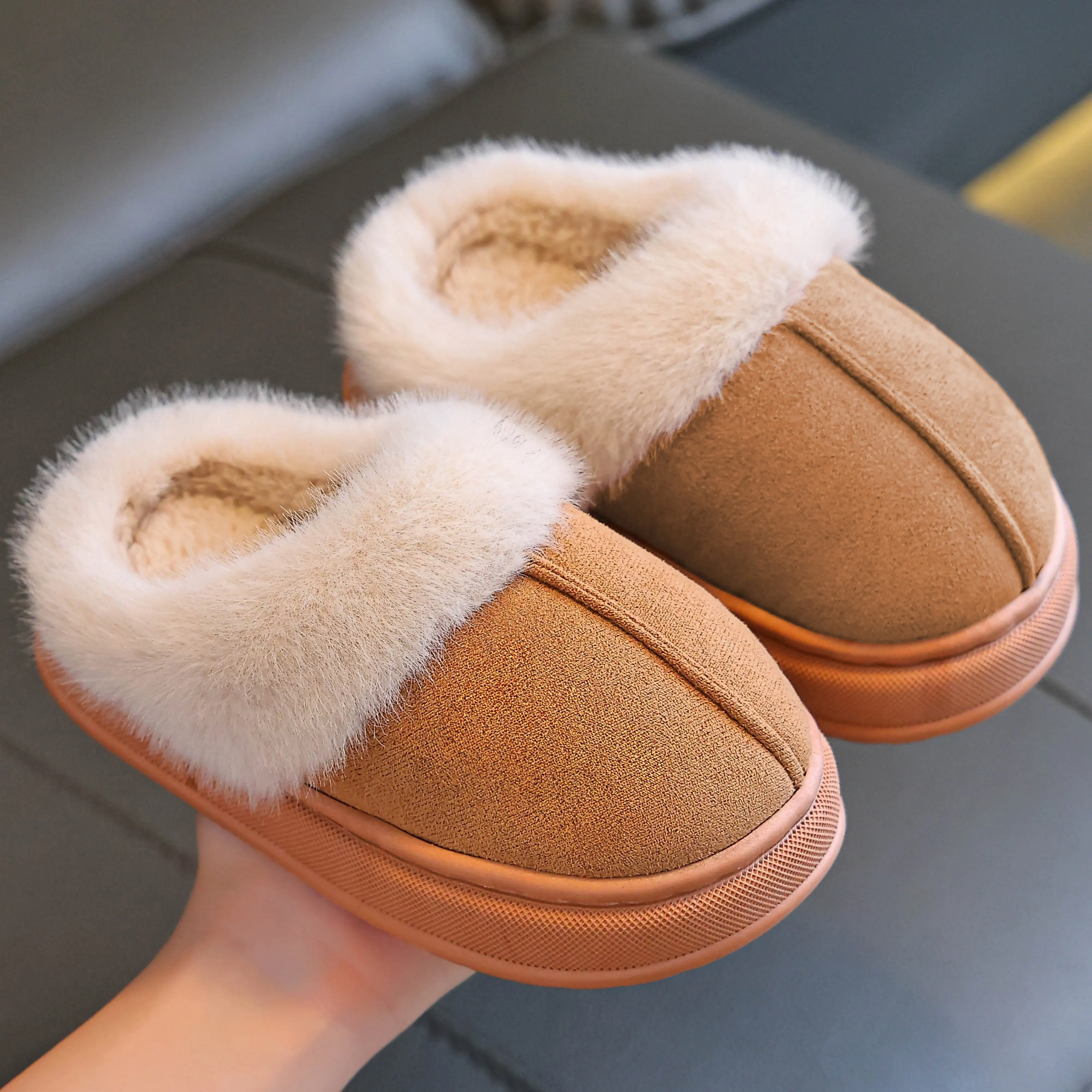 

Children's autumn and winter slippers, simple for boys' indoor home, anti slip for children's and girls' school slippers