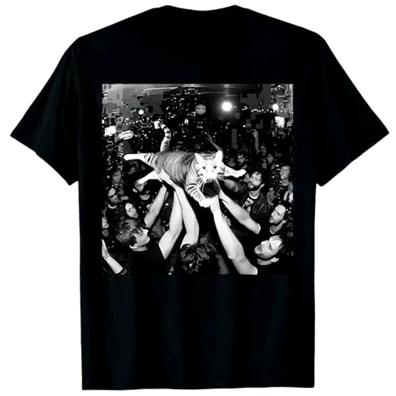 Funny Rock Show Cat Meme Cute Tabby Kitten Crowd Surfing T-Shirt Humor Kitty Star Y2k Streetwear Clothes Clothing