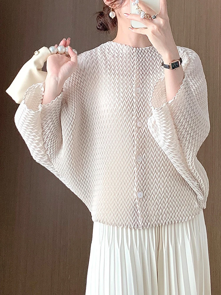 GVUW Pleated Round Collar Jackets Women Full Batwing Sleeve Solid Color New 2023 Autumn Round Collar Female Clothing 17G3448