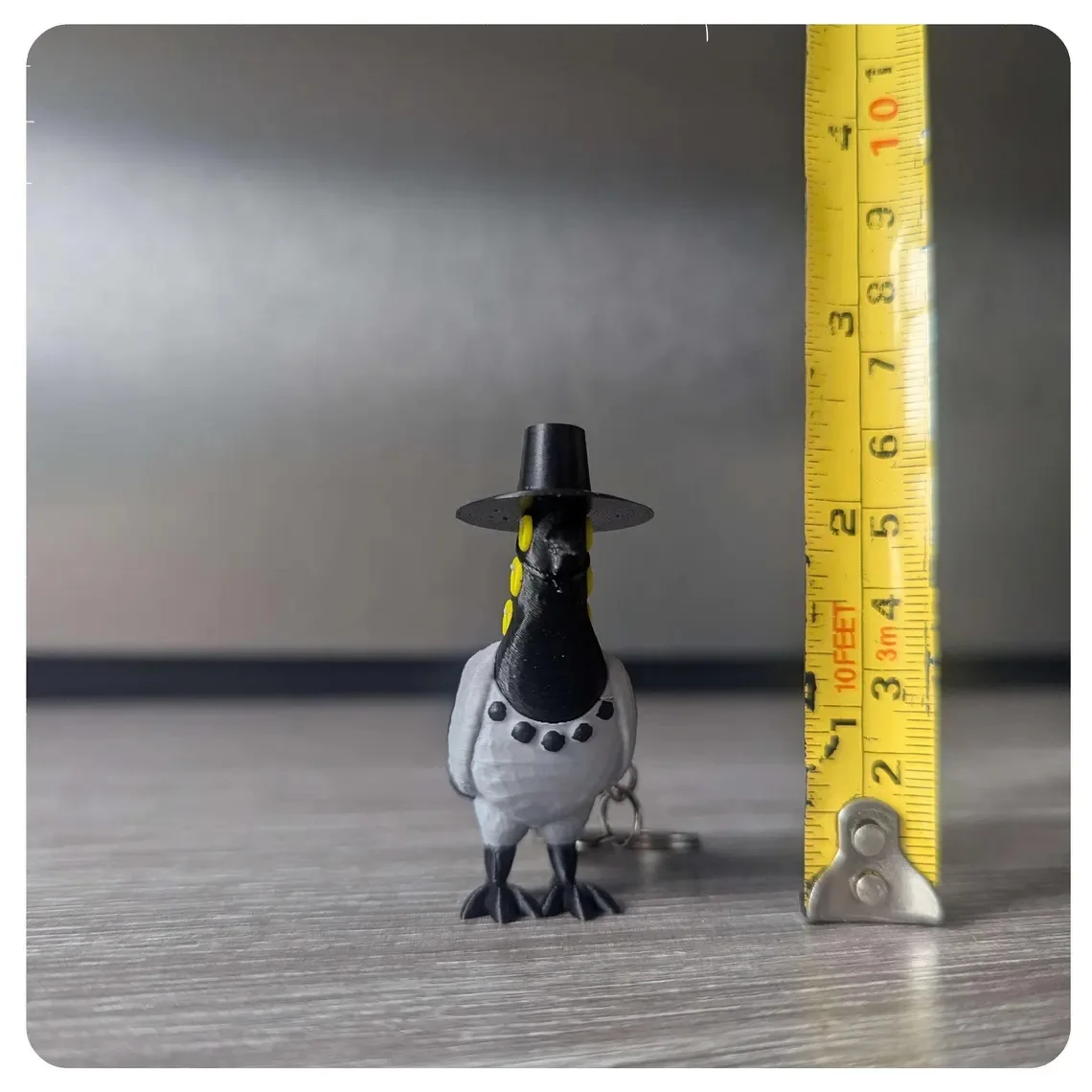 2025 novo 3d 2d kpop caçadores de demônios anime figura brinquedos bonito resina arco-villian chefe chapéu preto corvo pingente ornamentos chaveiro