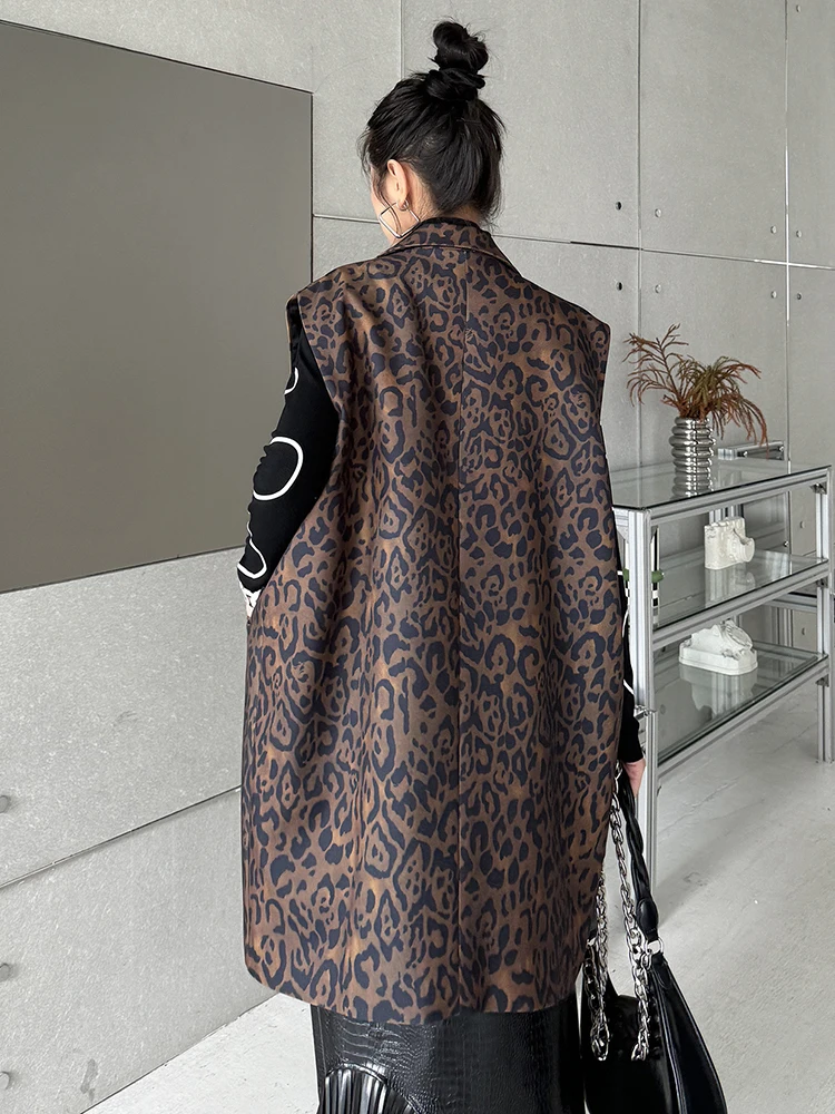 [EAM] Women Leopard Printed Vintage Big Size Long Casual Vest New Lapel Sleeveless Fashion Tide Spring Autumn 2024 1DH6283