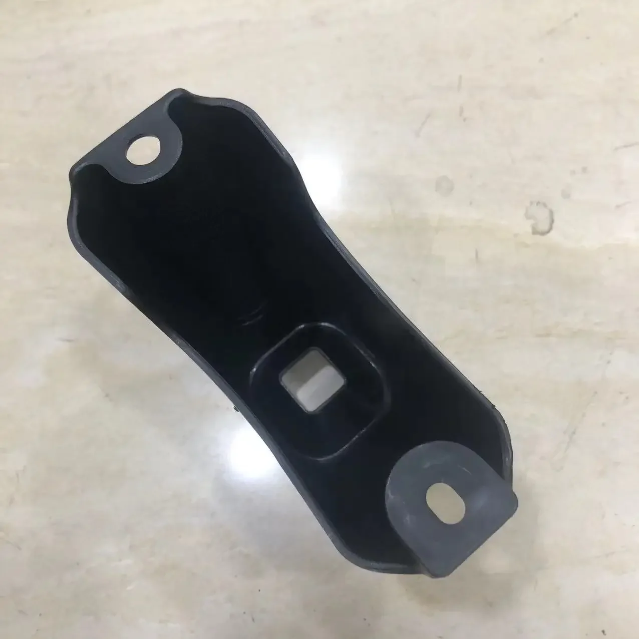 Per staffa di supporto radiatore Tesla Model Y 1514466-00-A