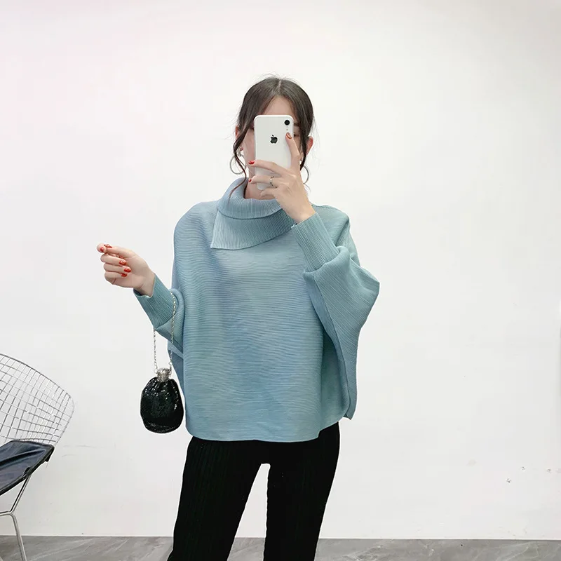 High Quality Fast Shipping Hot Selling Pleated Lapel Bat Sleeve Top Women Casual Long Sleeve Miyake Pleated Shirt