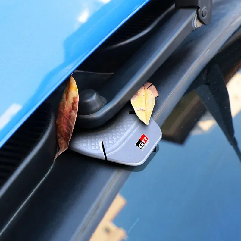 ممسحة زجاج السيارة الأمامي الغطاء الواقي ممسحة الغبار شعار تصفيف السيارة لتويوتا كورولا بريوس RAV4 C-HR AYGO GR GAZOO شعار السباق