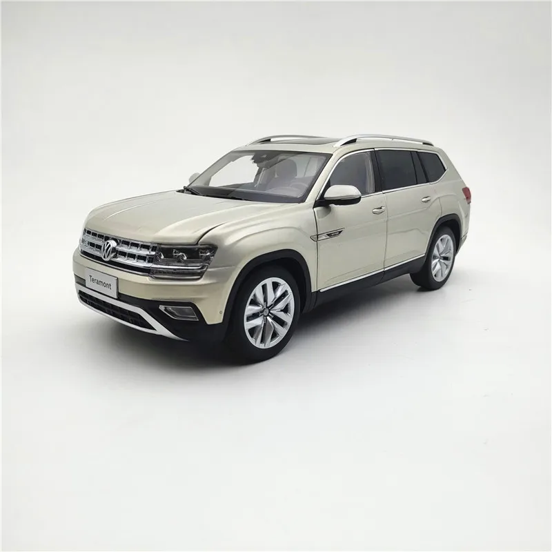 

1:18 Scale TERAMONT 2017 Off-road Vehicle Alloy Car Model