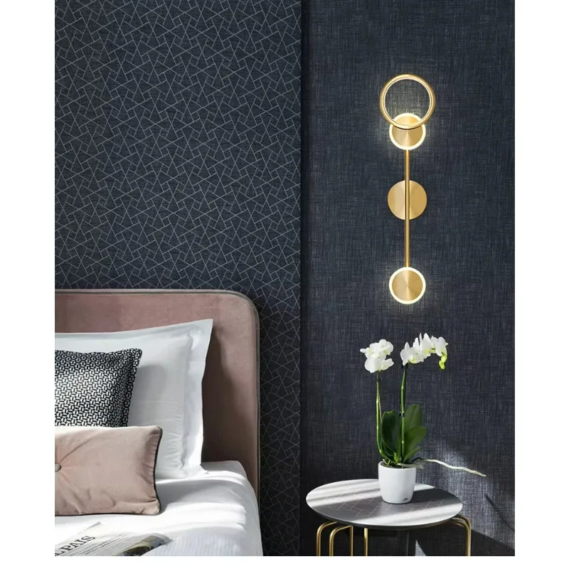 โคมไฟติดผนังข้างเตียงห้องนอนหรูหราสไตล์นอร์ดิกที่ทันสมัยเรียบง่าย