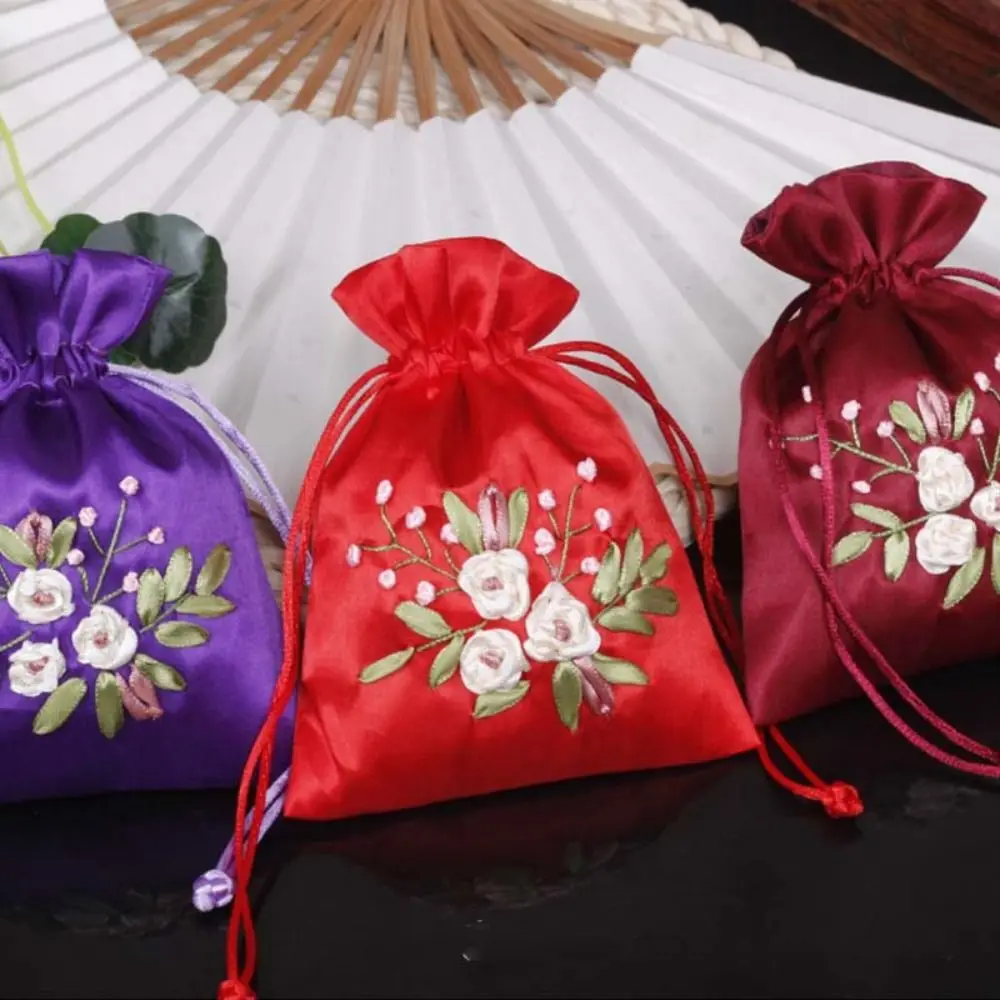 Candy Bag Embroidery Flower Drawstring Bag Perfume Spice Bag for Filled Fragrant Herbs Cloth Storage Bag Bucket Bag Small Pouch